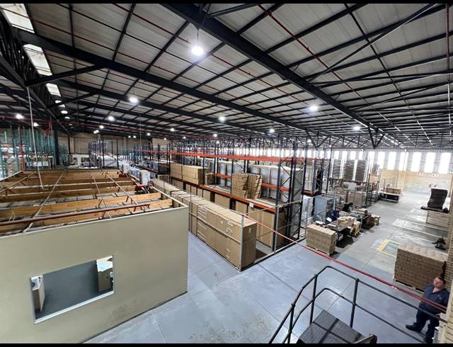 7,487M² WAREHOUSE FOR SALE IN STRIJDOMPARK